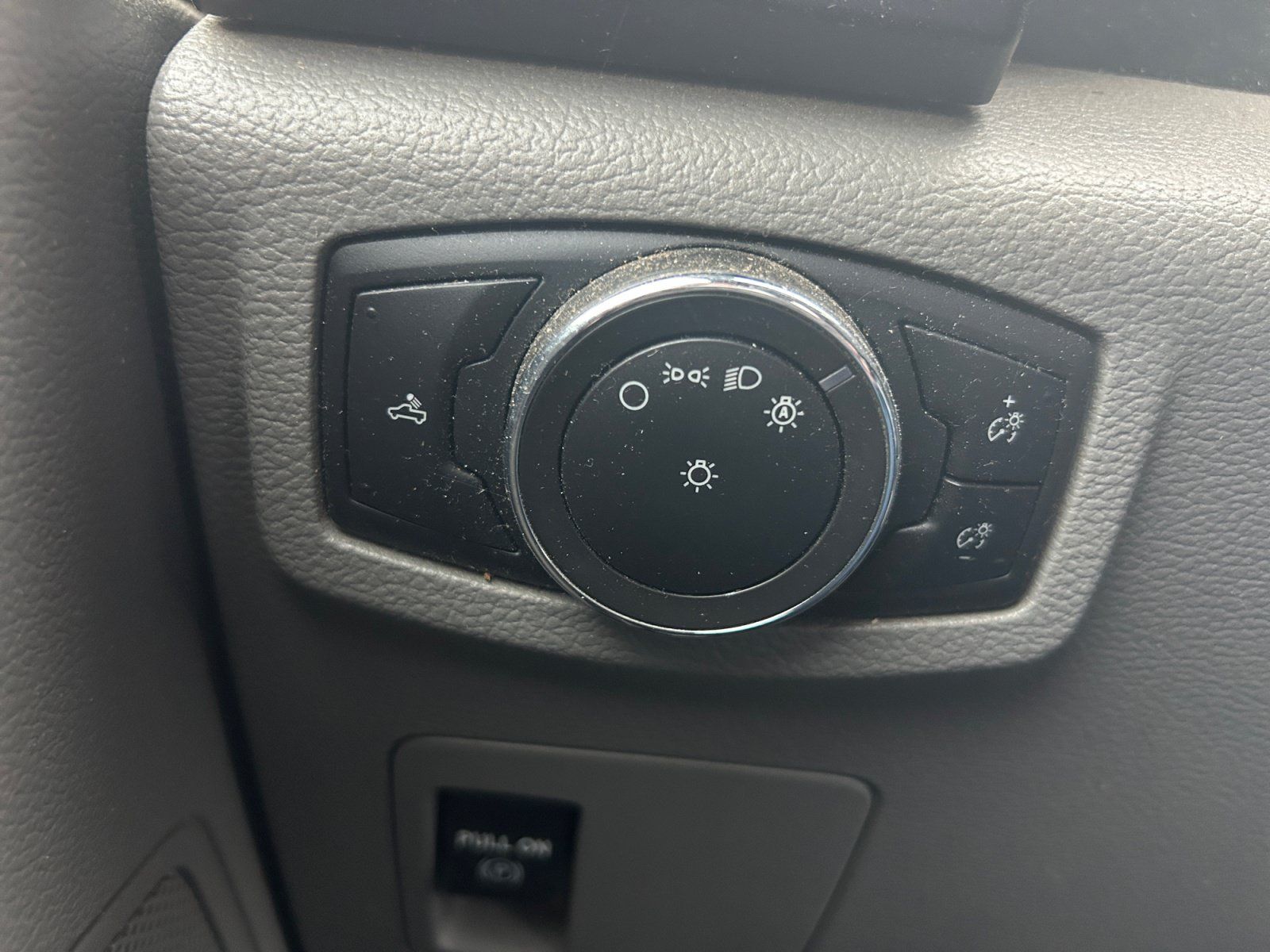 Used 2020 Ford F150 XL w/ Equipment Group 101A Mid RWD image 17