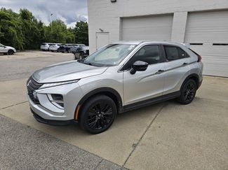 Used 2022 Mitsubishi Eclipse Cross LE image 1