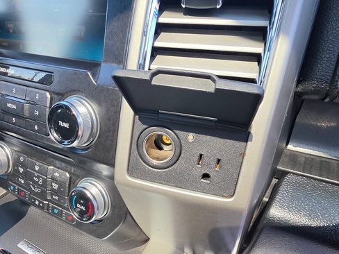 Used 2015 Ford F150 Lariat w/ Equipment Group 502A Luxury AWD/4WD image 58