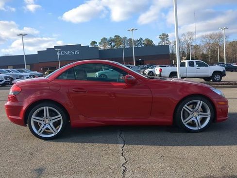 Used 2011 Mercedes-Benz SLK 350 image 3