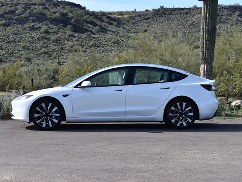Used 2025 Tesla Model 3 Long Range RWD image 6