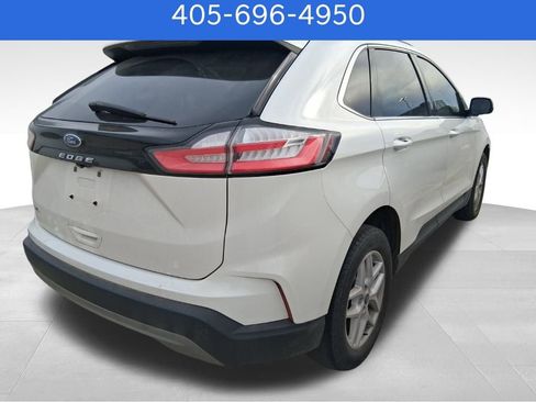 Used 2021 Ford Edge SEL w/ Convenience Package image 4