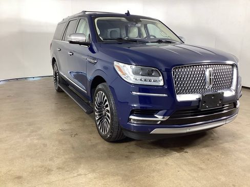 Used 2019 Lincoln Navigator L Black Label w/ Cargo Package AWD/4WD image 4