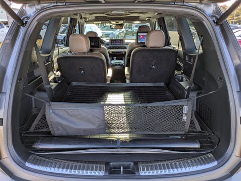 Used 2022 Kia Telluride SX w/ SX Prestige Package image 17