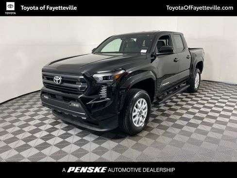 Certified 2025 Toyota Tacoma SR5 w/ SR5 Upgrade Package AWD/4WD image 1