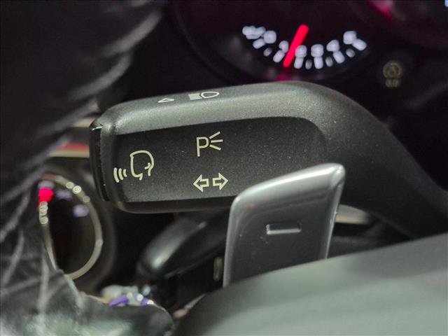 Used 2018 Porsche 911 Carrera RWD image 16