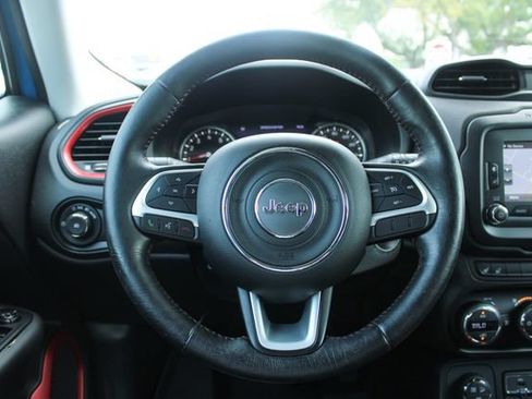 Used 2015 Jeep Renegade Trailhawk w/ Premium Leather Group AWD/4WD image 23