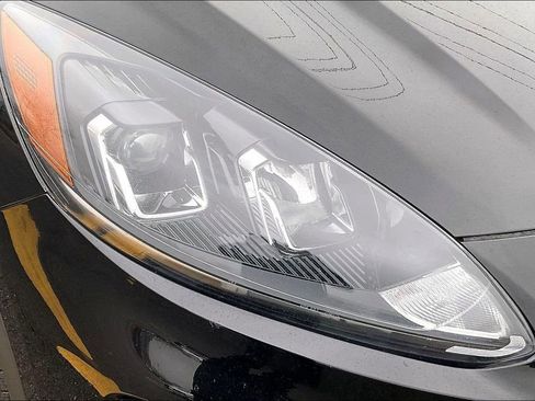 Used 2022 Ford Escape SE w/ SE Sport Appearance Package image 30