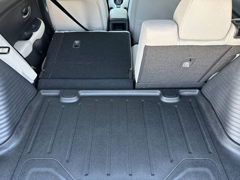 New 2026 Honda HR-V LX image 15