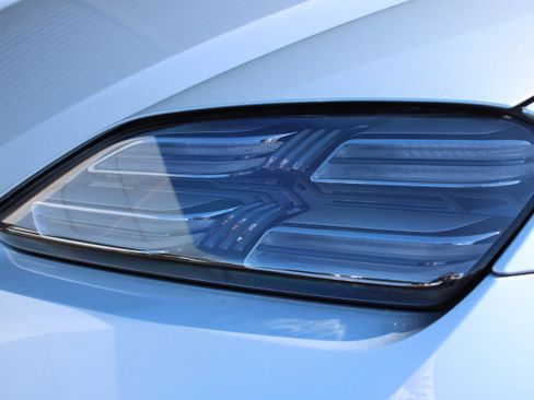 Used 2024 Porsche Macan 4 Electric image 13