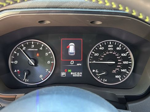 Certified 2025 Subaru Ascent Bronze Edition AWD/4WD image 16