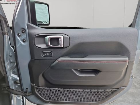 Used 2024 Jeep Wrangler Unlimited Rubicon 392 image 13