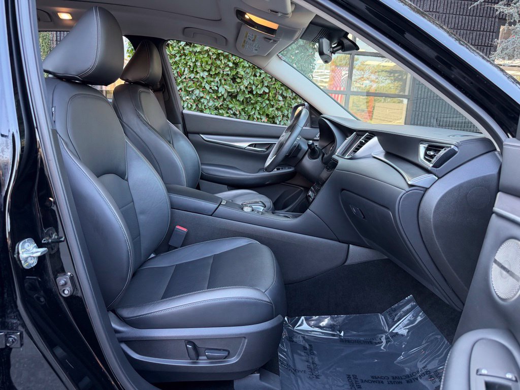 Used 2023 INFINITI QX50 Luxe AWD/4WD image 34