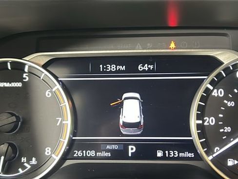 Used 2024 Nissan Rogue SV AWD/4WD image 16