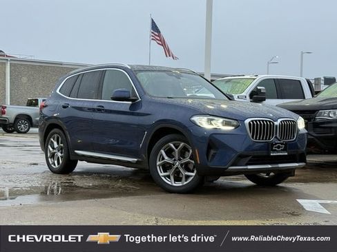 Used 2022 BMW X3 xDrive30i w/ Convenience Package AWD/4WD image 2