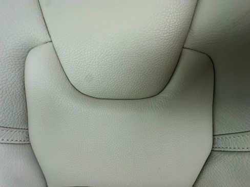 Used 2025 Volvo S60 B5 Plus AWD/4WD image 39