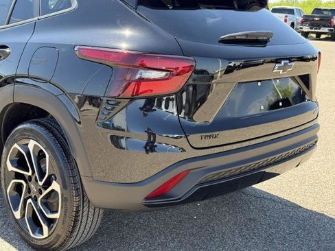 New 2026 Chevrolet Trax RS image 15