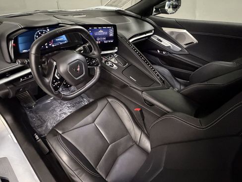 Used 2021 Chevrolet Corvette Stingray Preferred Cpe w/ Z51 Performance Package image 25