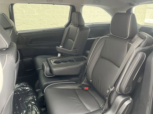New 2026 Honda Odyssey Touring image 26