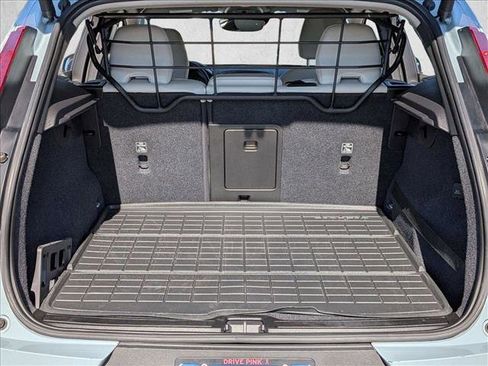 Used 2019 Volvo XC40 T5 Momentum image 6