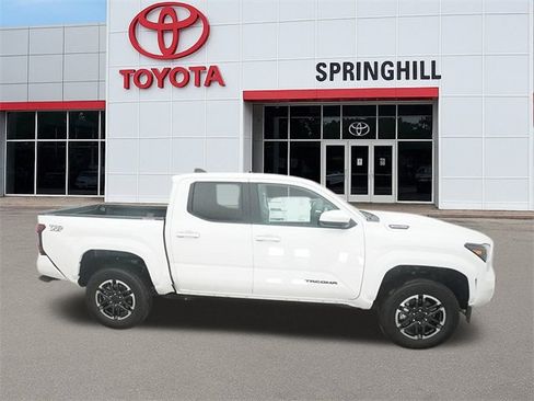 New 2025 Toyota Tacoma TRD Sport image 11