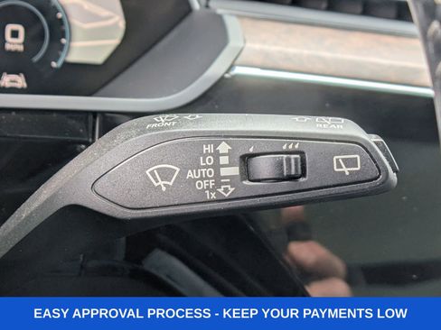 Used 2019 Audi e-tron Prestige w/ Prestige Package AWD/4WD image 44