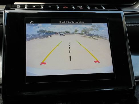 Used 2021 Jeep Grand Cherokee L Laredo w/ Luxury Tech Group I AWD/4WD image 19