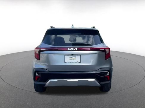 Used 2025 Kia Seltos S image 11