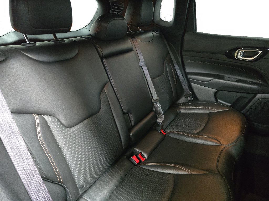 Used 2022 Jeep Compass Limited AWD/4WD image 16