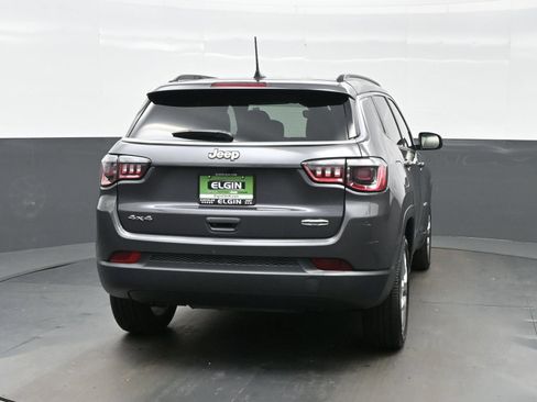 Used 2024 Jeep Compass Latitude AWD/4WD image 7