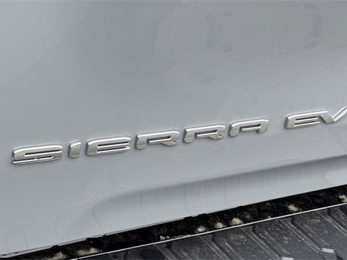 Used 2026 GMC Sierra EV Elevation image 24