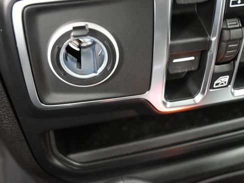 New 2026 Jeep Gladiator Sport AWD/4WD image 4