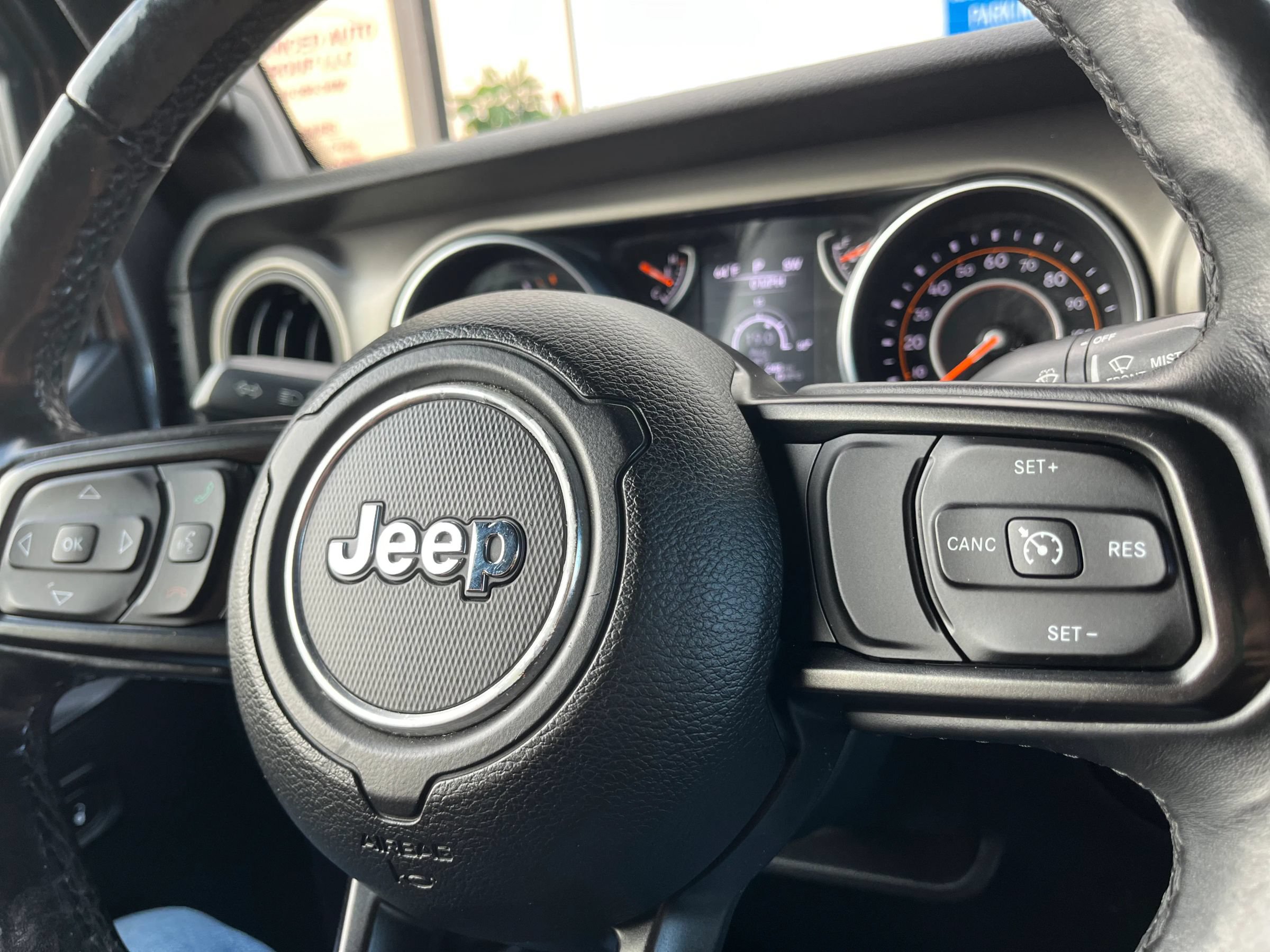 Used 2018 Jeep Wrangler Unlimited Sport S AWD/4WD image 25