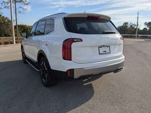 New 2025 Kia Telluride S image 7