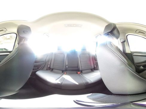 Used 2025 Volkswagen Jetta SE image 43