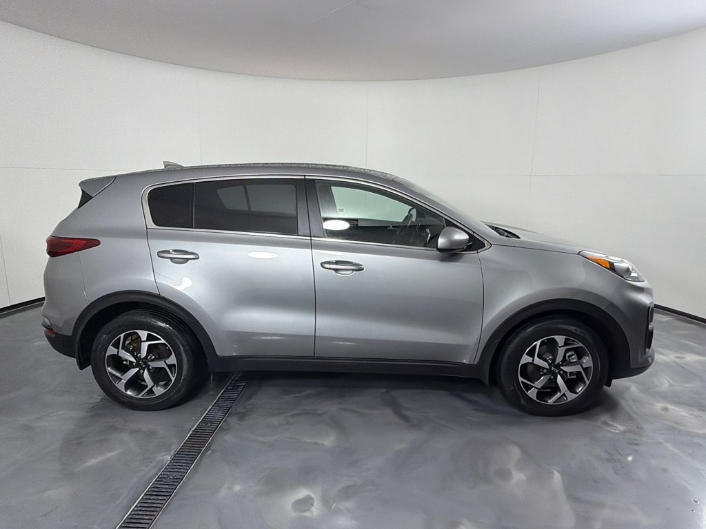 Used 2022 Kia Sportage LX FWD image 4