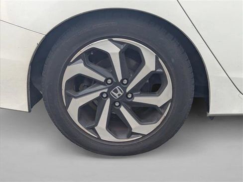 Used 2017 Honda Accord EX-L image 7