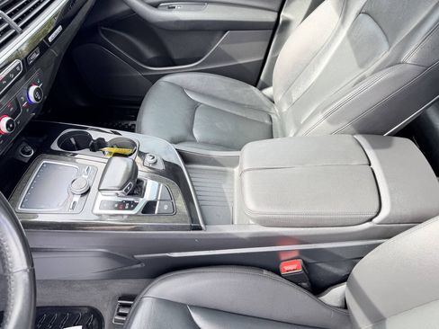 Used 2017 Audi Q7 2.0T Premium AWD/4WD image 15