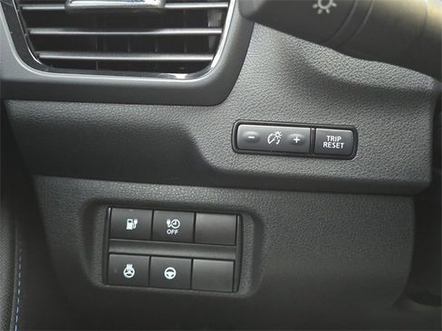 Used 2025 Nissan Leaf SV Plus image 30