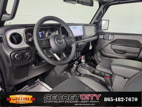 New 2025 Jeep Gladiator Sport image 11