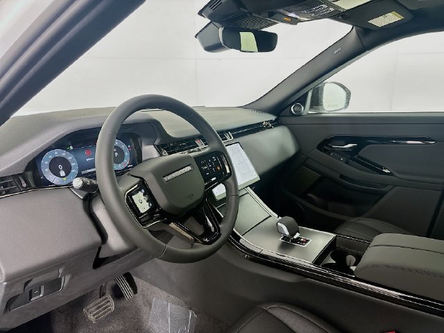 Used 2026 Land Rover Range Rover Evoque S AWD/4WD image 9