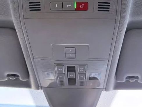 Used 2022 Volkswagen Tiguan SE FWD image 42