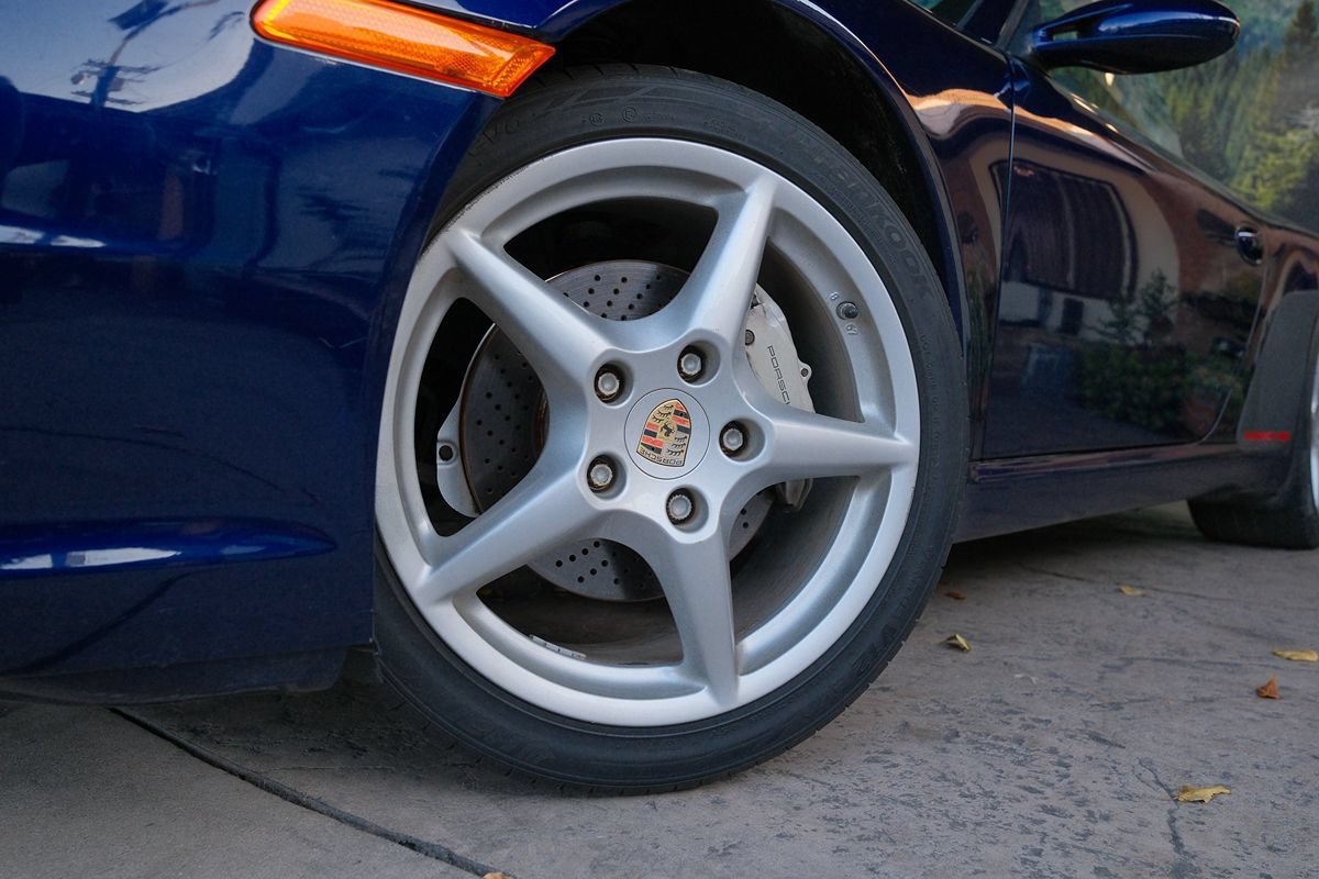 Used 2006 Porsche 911 Carrera RWD image 32