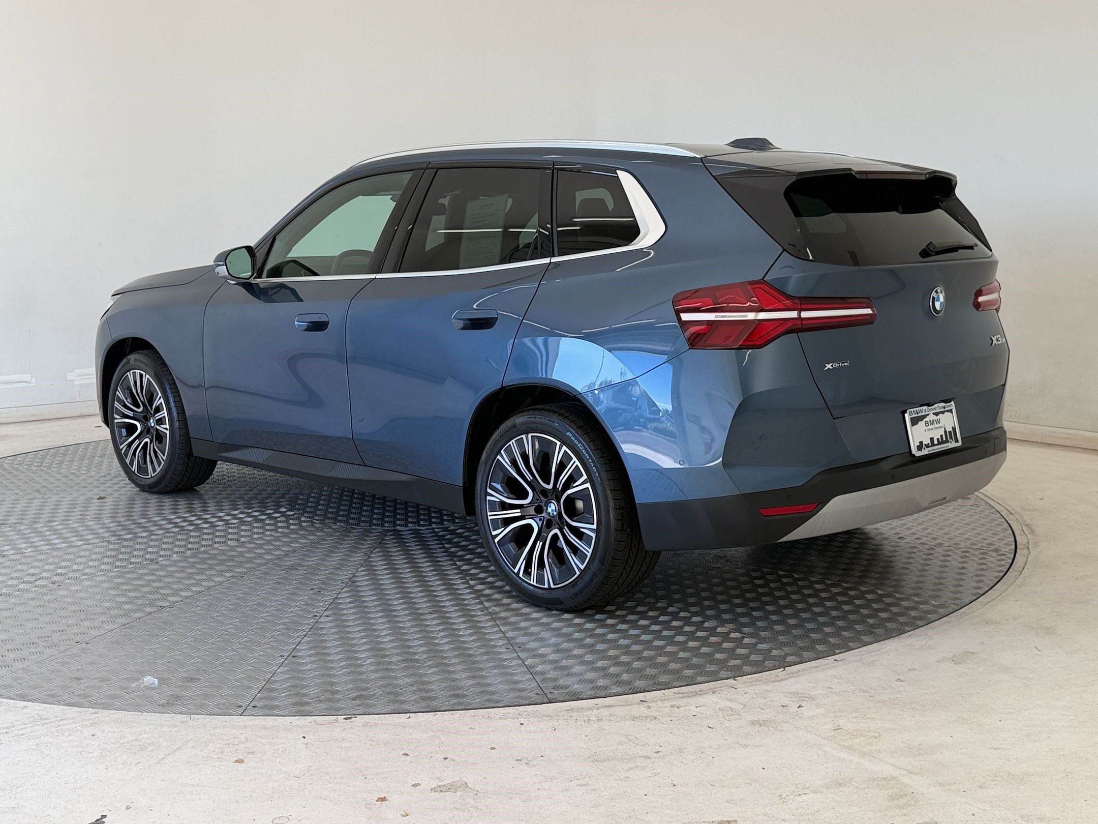 Certified 2026 BMW X3 xDrive30i AWD/4WD image 3