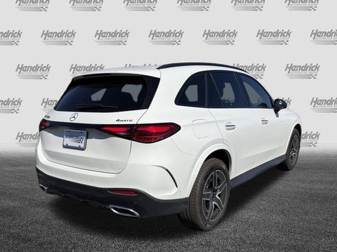 Used 2025 Mercedes-Benz GLC 300 4MATIC image 10