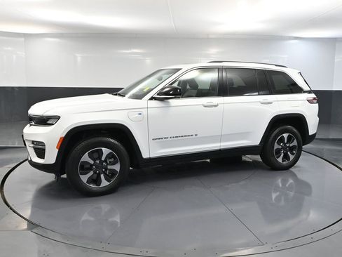 Used 2022 Jeep Grand Cherokee Limited 4xe image 10