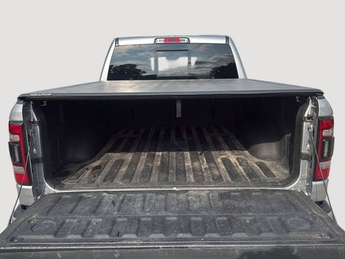 Used 2020 RAM 1500 Laramie AWD/4WD image 12