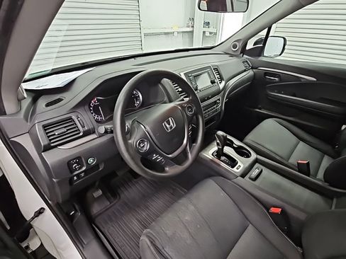 Used 2019 Honda Ridgeline Sport image 12