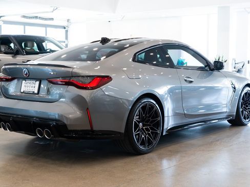 Used 2023 BMW M4 Coupe w/ Executive Package image 4