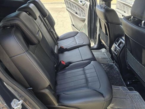 Used 2016 Mercedes-Benz GL 450 4MATIC image 21